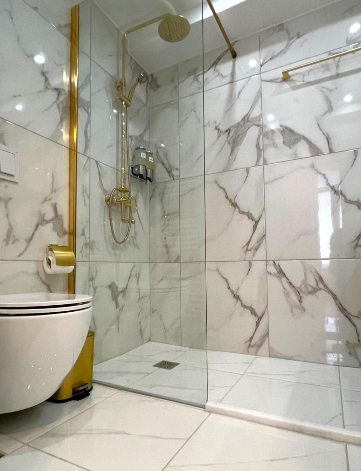 Queens Avenue Apartment เอเธนส์ ภายนอก รูปภาพ